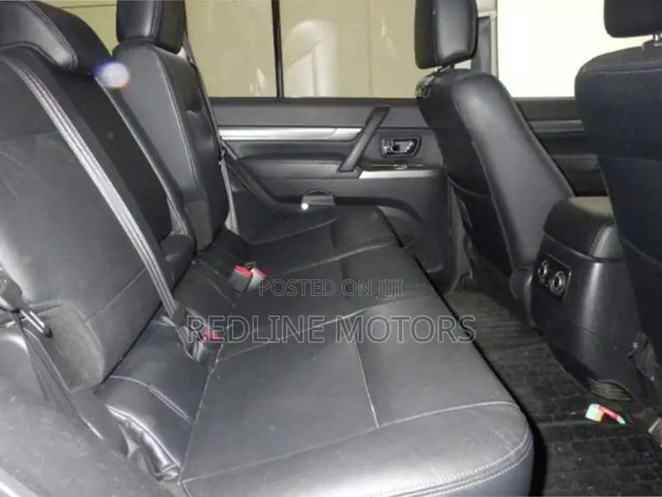 Mitsubishi Pajero V90 3.2 DI-D GL 2019 Off white