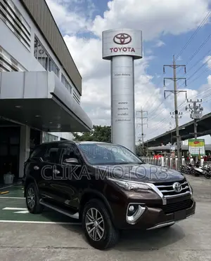 Toyota Fortuner 2.4 D AWD 2019 Brown
