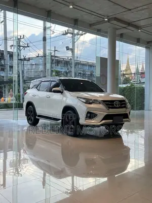 Toyota Fortuner 2.8 D AWD 2019 White