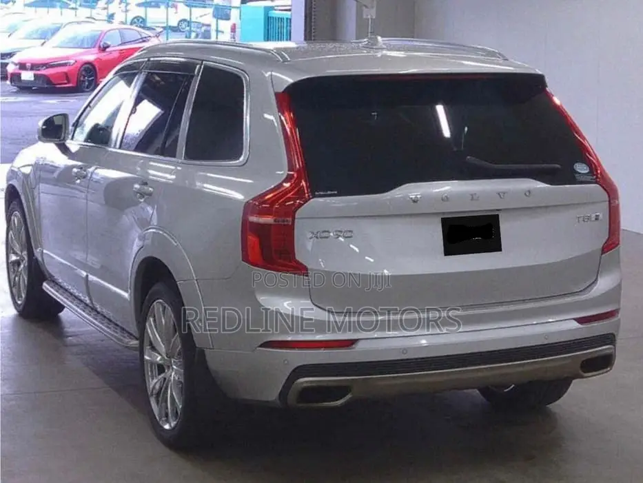 Volvo XC90 T6 Momentum AWD 2019 Silver