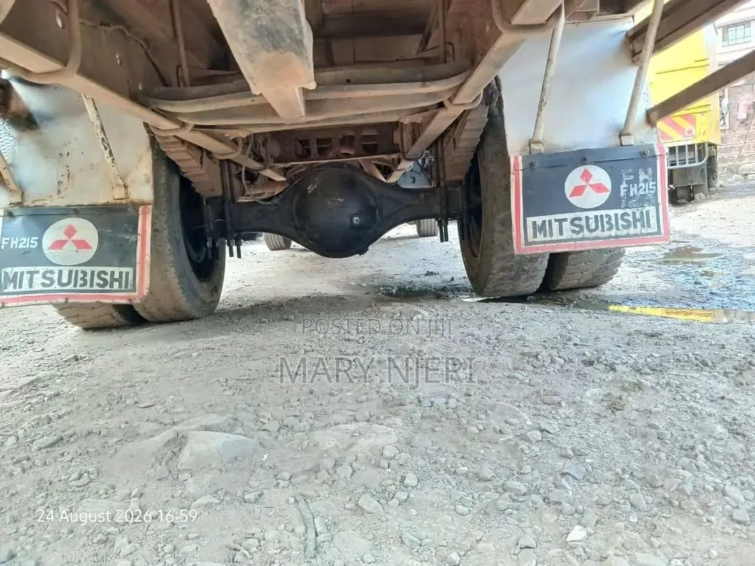 Mitsubishi Fh215 Lorry 2014 White
