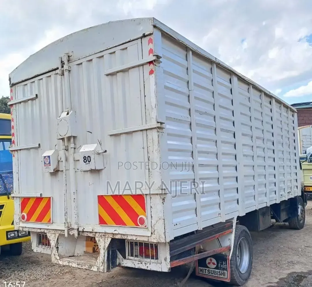 Mitsubishi Fh215 Lorry 2014 White