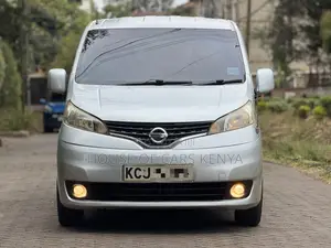 Nissan NV350 2012 Silver