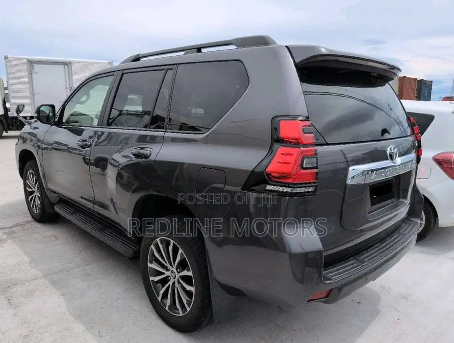 Toyota Land Cruiser Prado 2.7 2020 Gray
