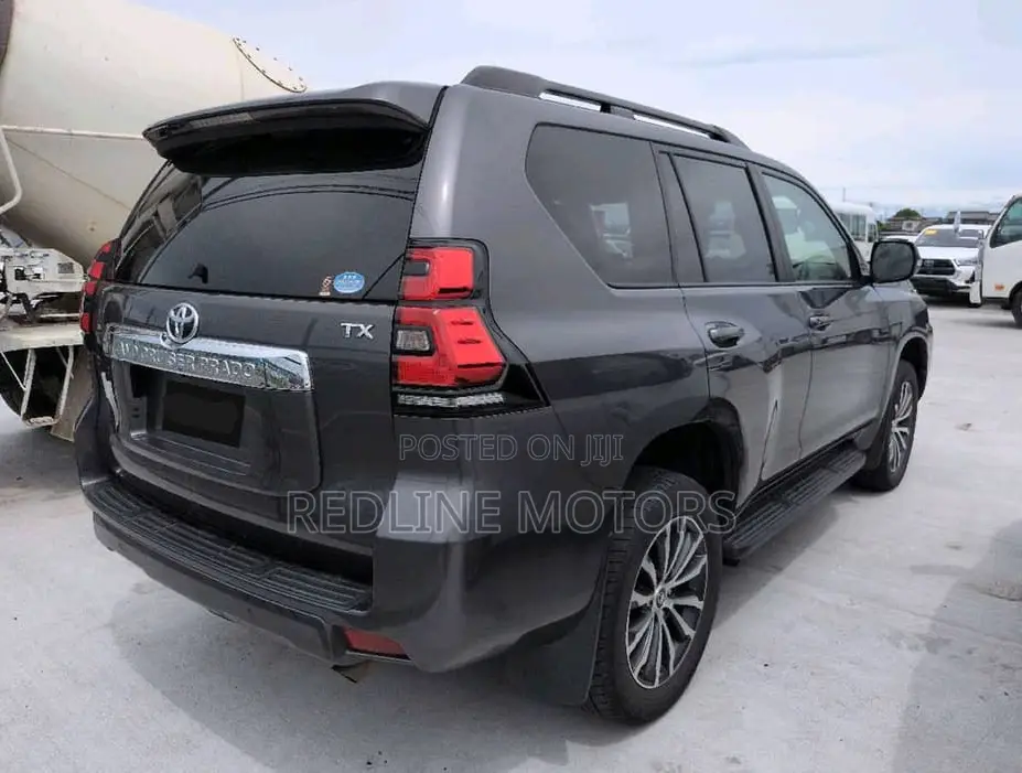 Toyota Land Cruiser Prado 2.7 2020 Gray