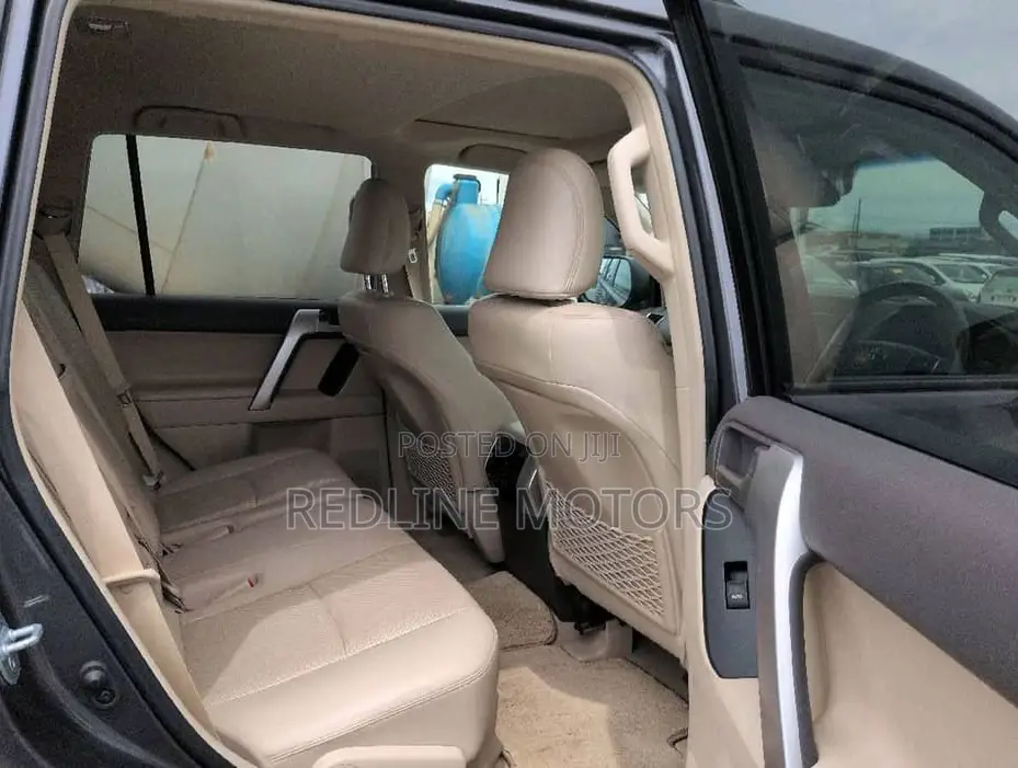 Toyota Land Cruiser Prado 2.7 2020 Gray
