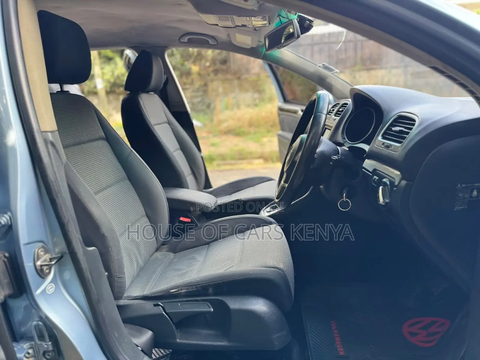 Volkswagen Golf 2010 Blue