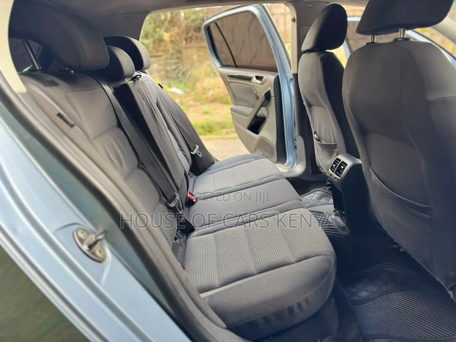 Volkswagen Golf 2010 Blue