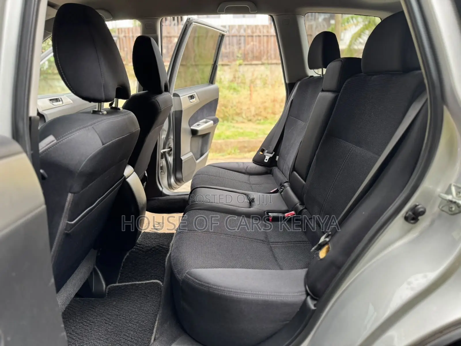 Subaru Forester 2010 Silver