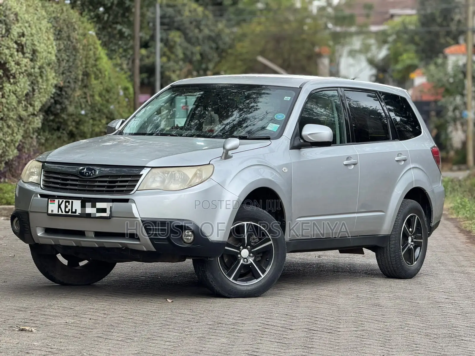 Subaru Forester 2010 Silver
