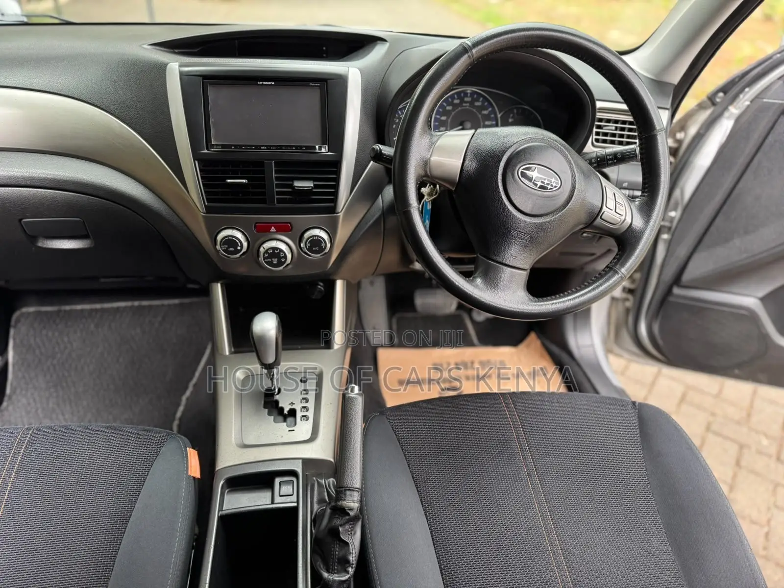 Subaru Forester 2010 Silver