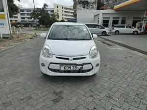 Toyota Passo 2015 White