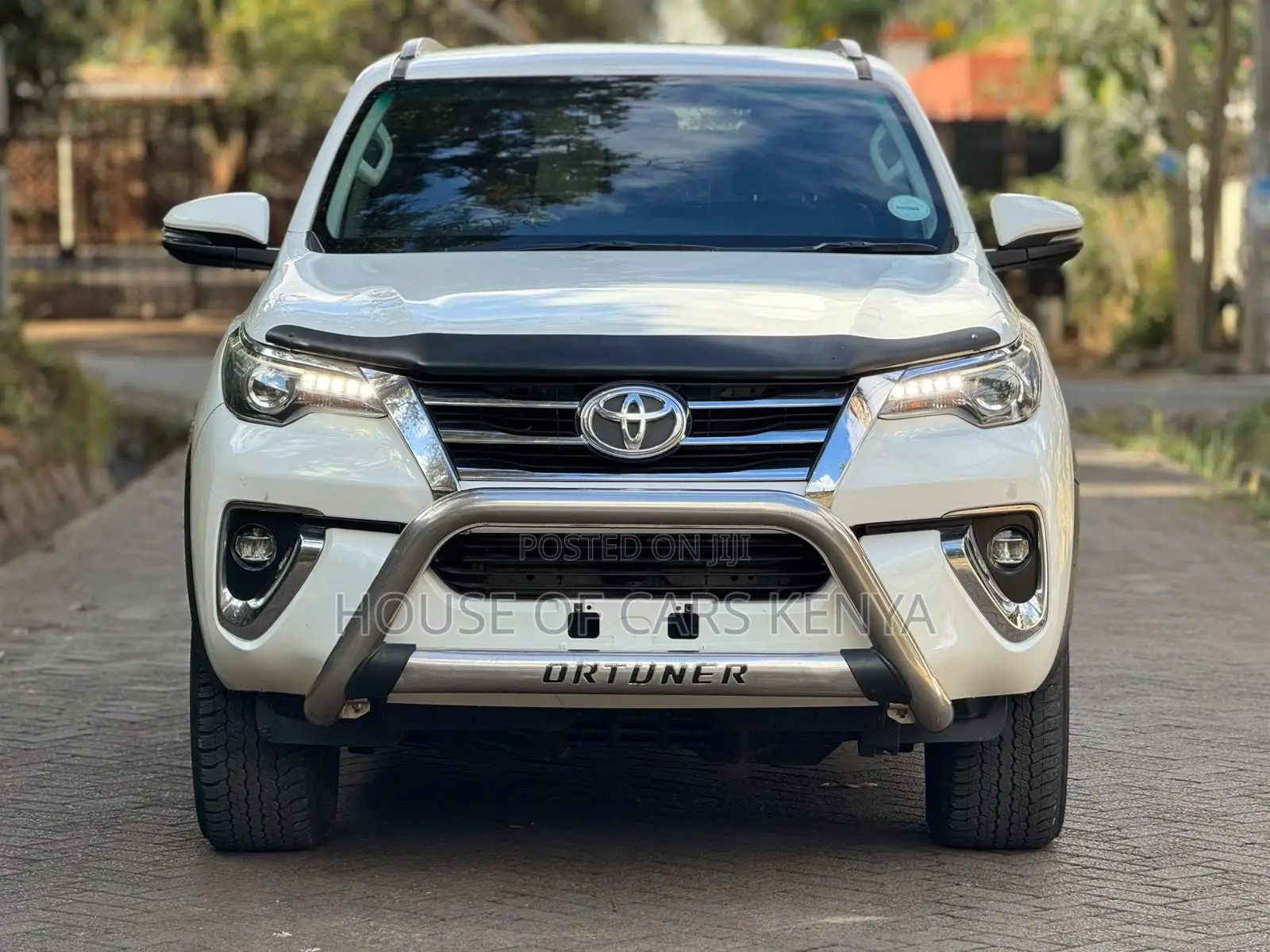 Toyota Fortuner 2019 White