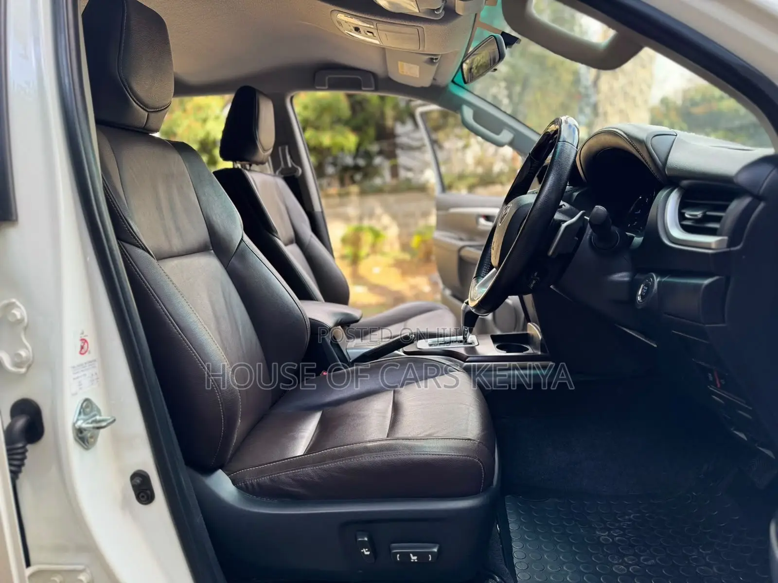 Toyota Fortuner 2019 White