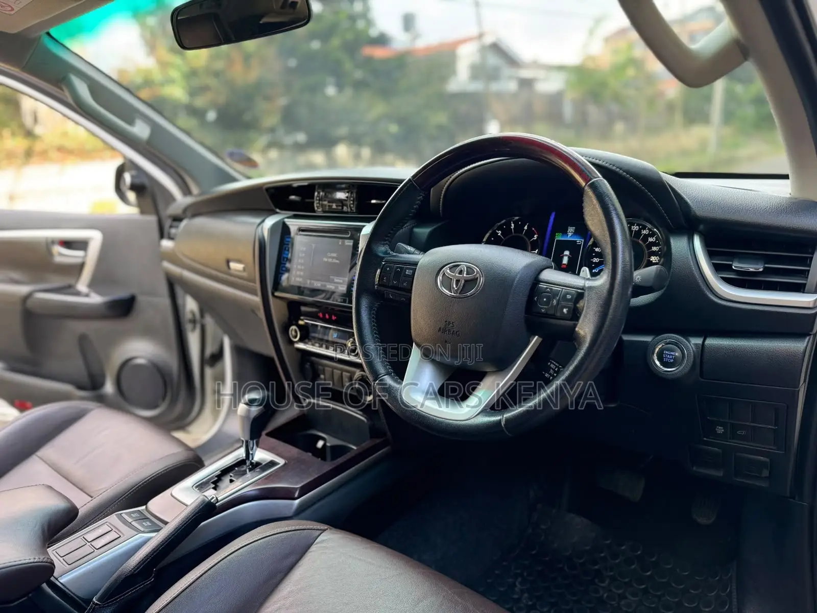 Toyota Fortuner 2019 White