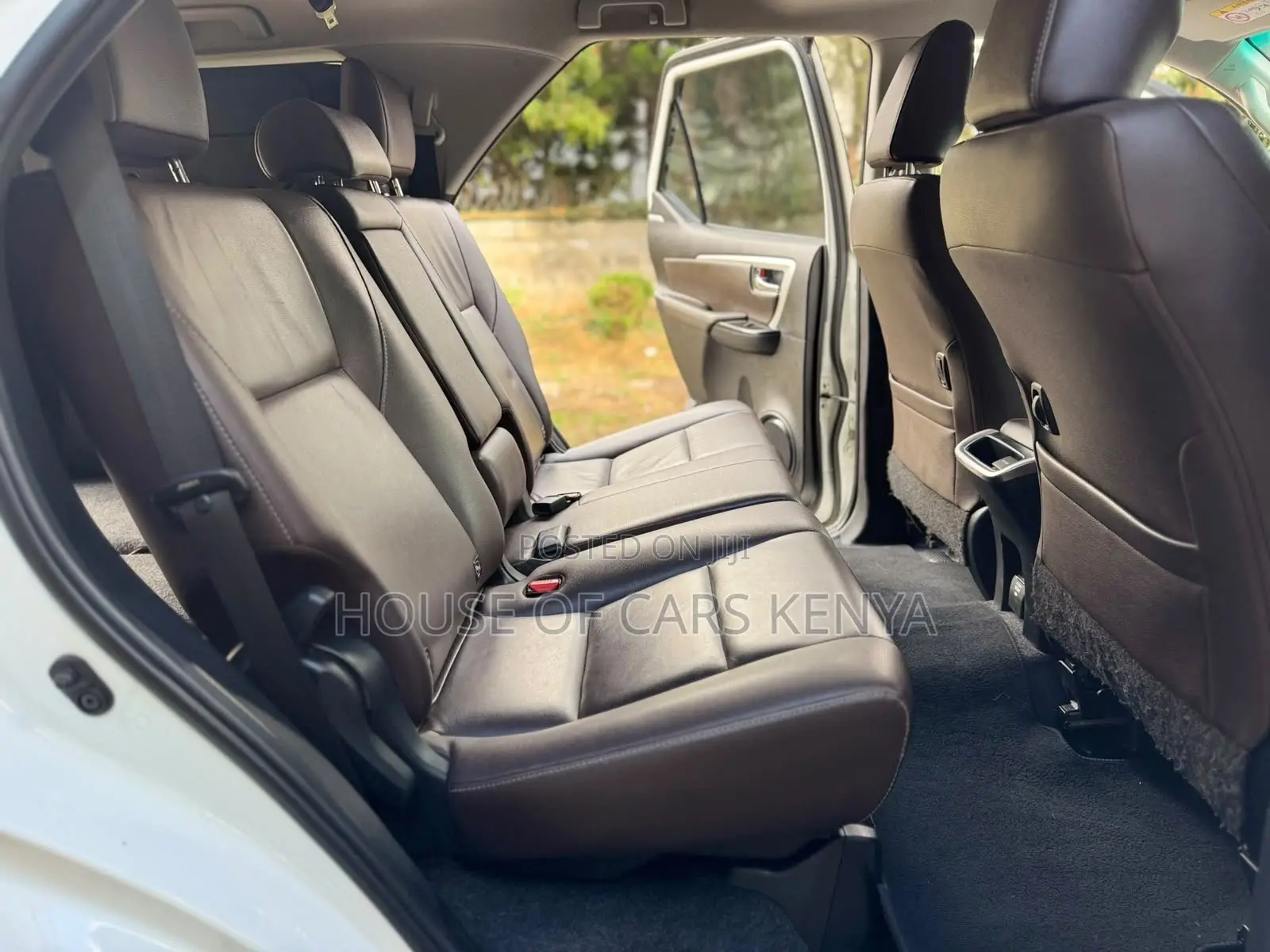 Toyota Fortuner 2019 White