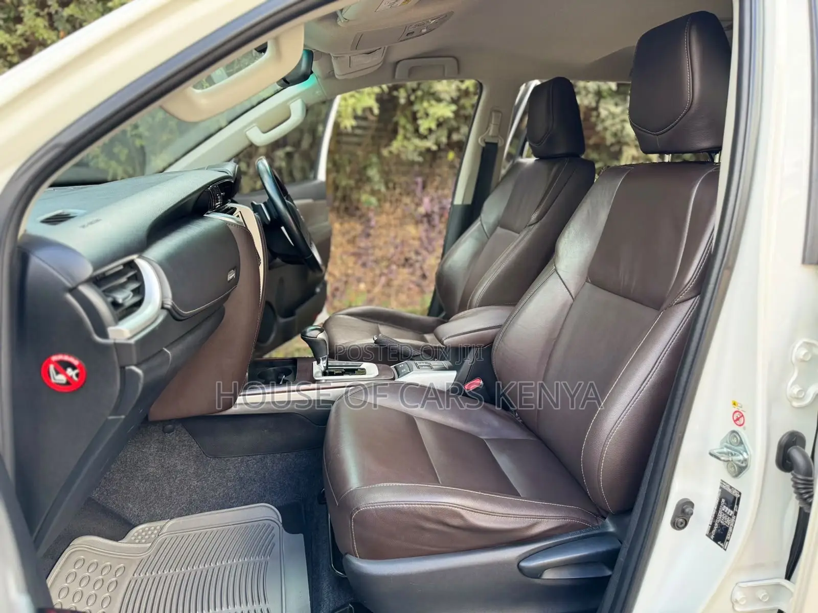 Toyota Fortuner 2019 White