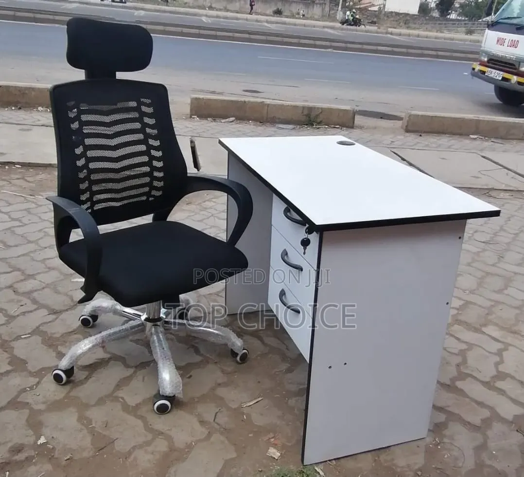 Office Desk With Chair