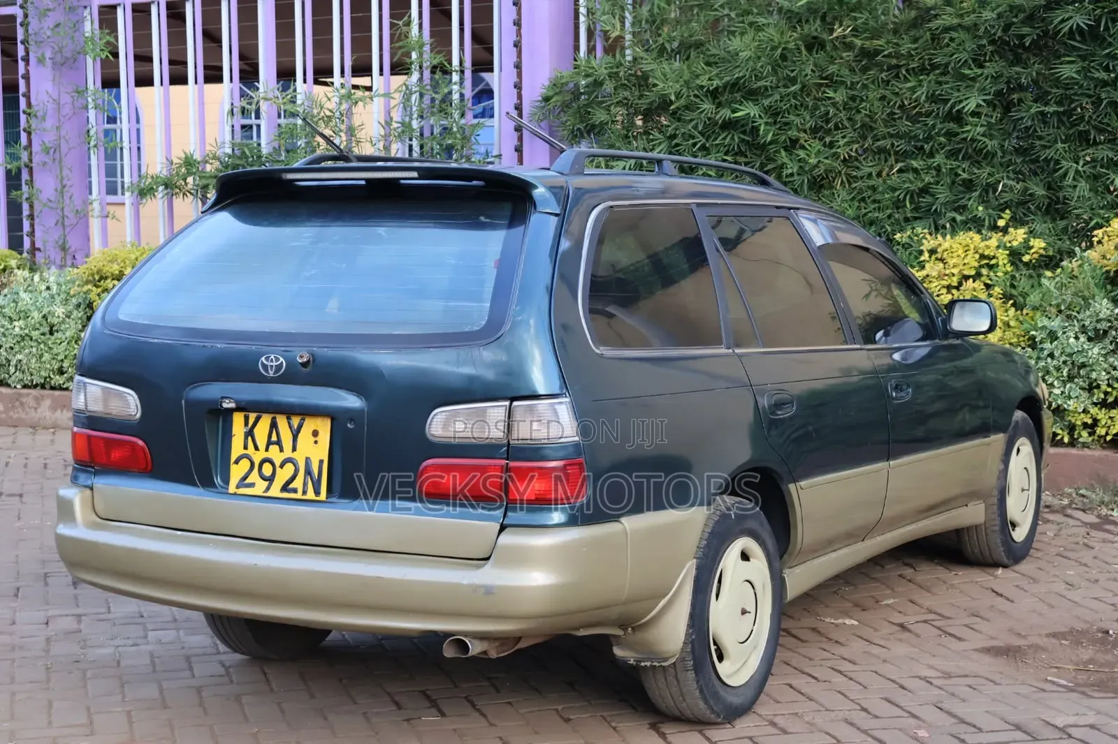 Toyota Corolla 2000 Green