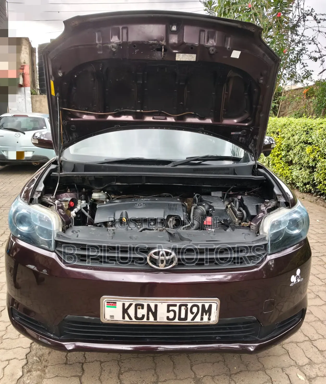 Toyota Corolla Rumion Hatchback 1.5 FWD 2011 Maroon