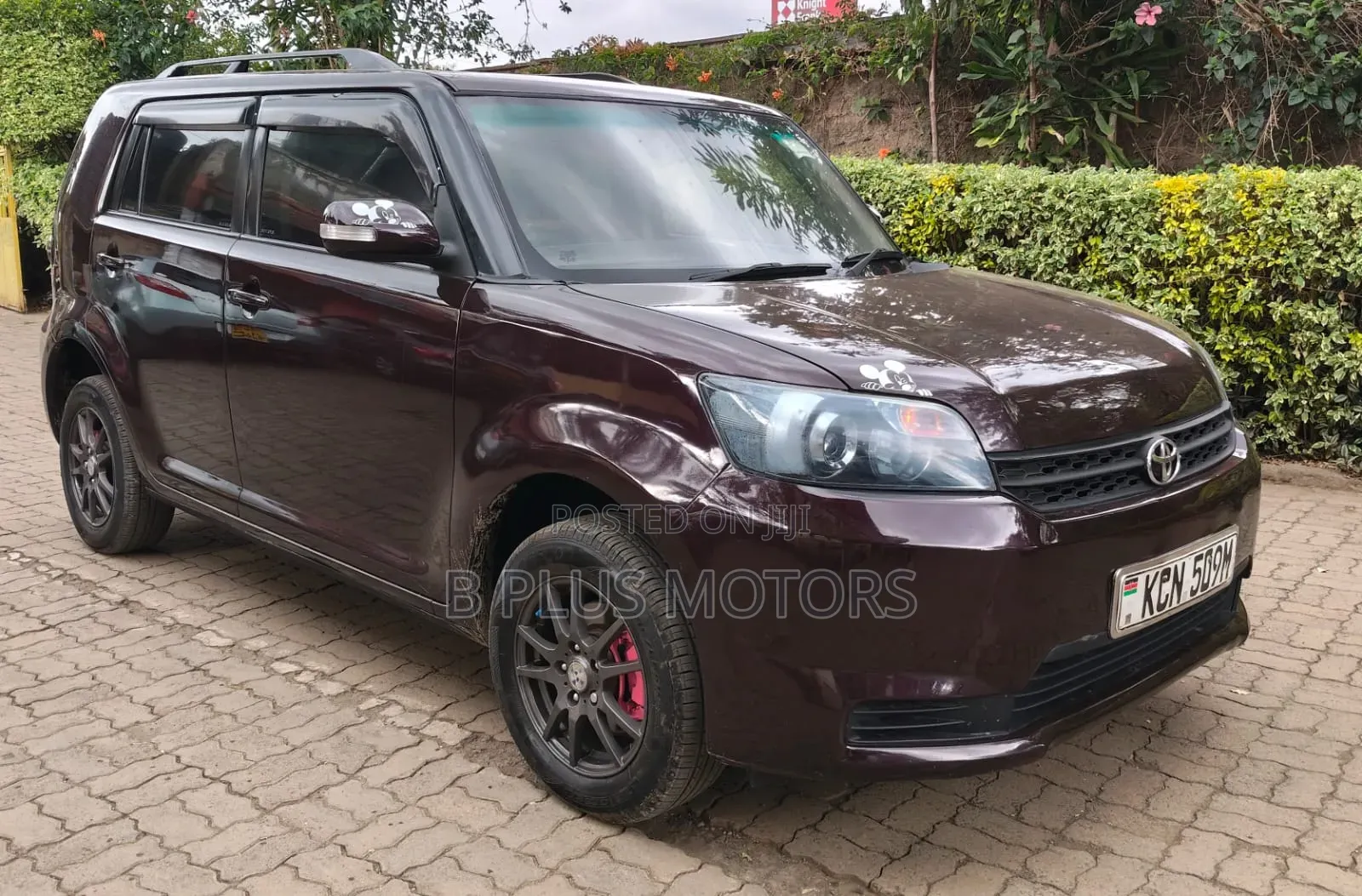Toyota Corolla Rumion Hatchback 1.5 FWD 2011 Maroon