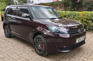 Toyota Corolla Rumion Hatchback 1.5 FWD 2011 Maroon
