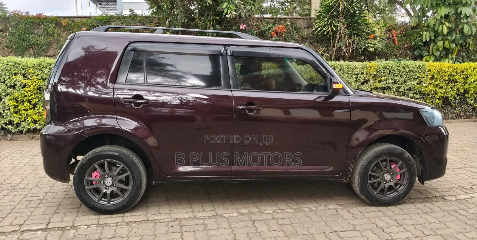 Toyota Corolla Rumion Hatchback 1.5 FWD 2011 Maroon