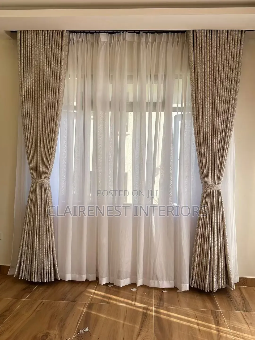 Add Privacy and Character to Dining Spaces With Window Curtains