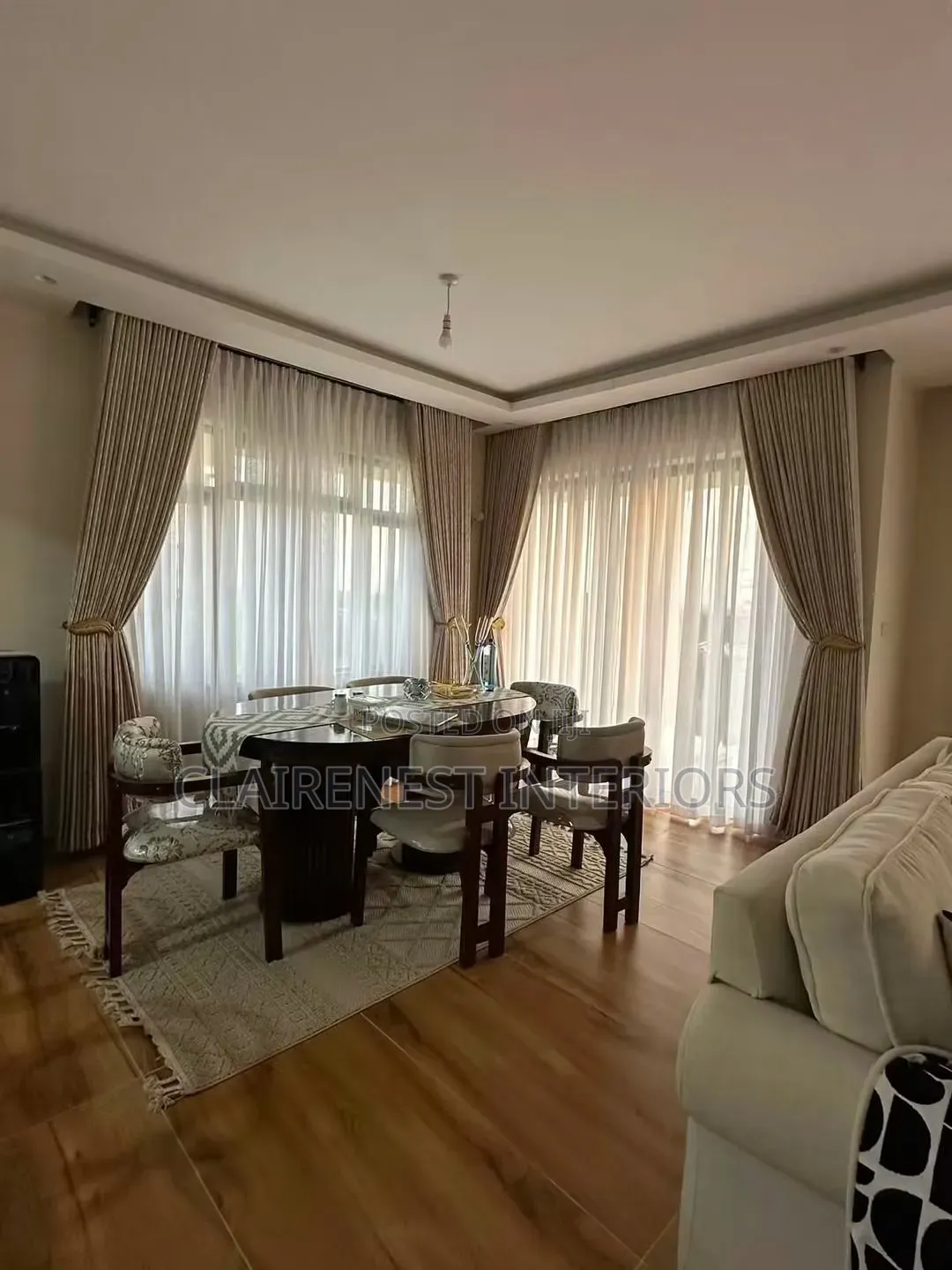 Choose Curtains Fabric Tones That Create Balance.
