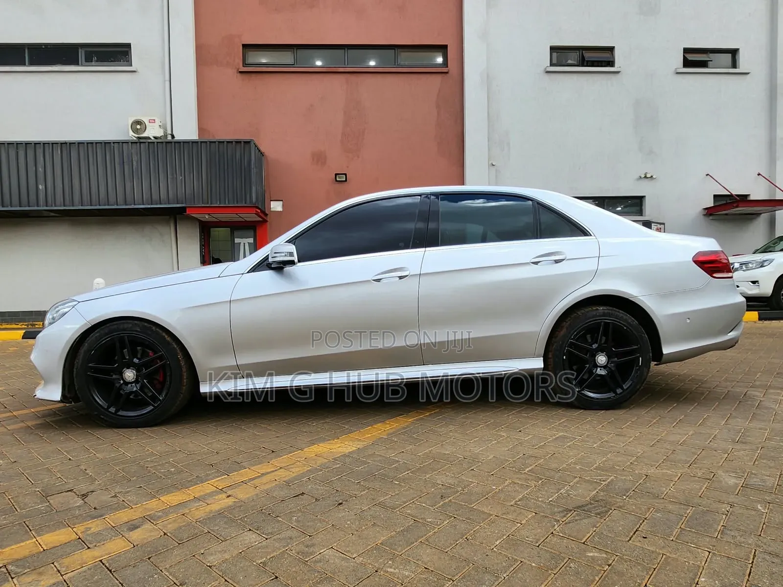 Mercedes-Benz E250 2016 Silver