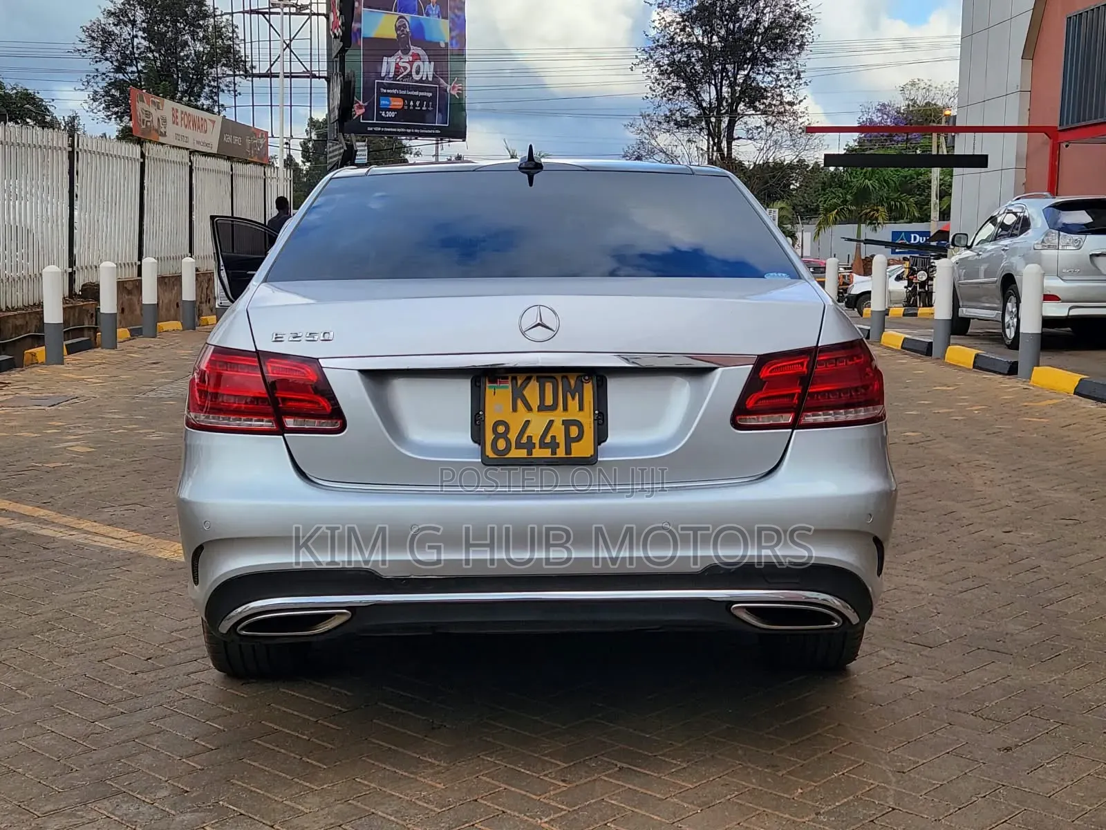 Mercedes-Benz E250 2016 Silver
