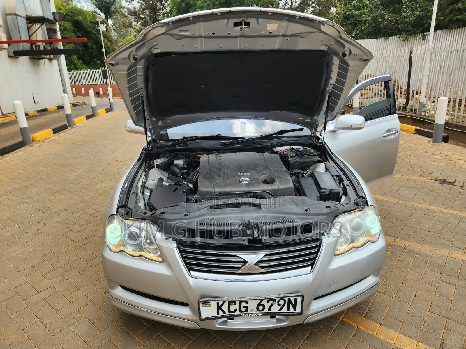 Toyota Mark X 2009 Silver