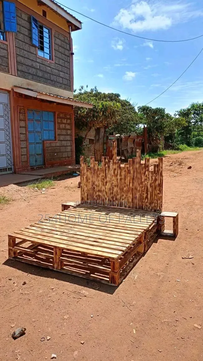 4 by 6 Pallet Block Bed