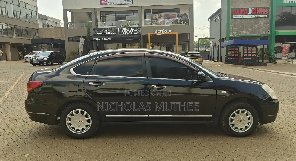 Nissan Bluebird 2008 Black