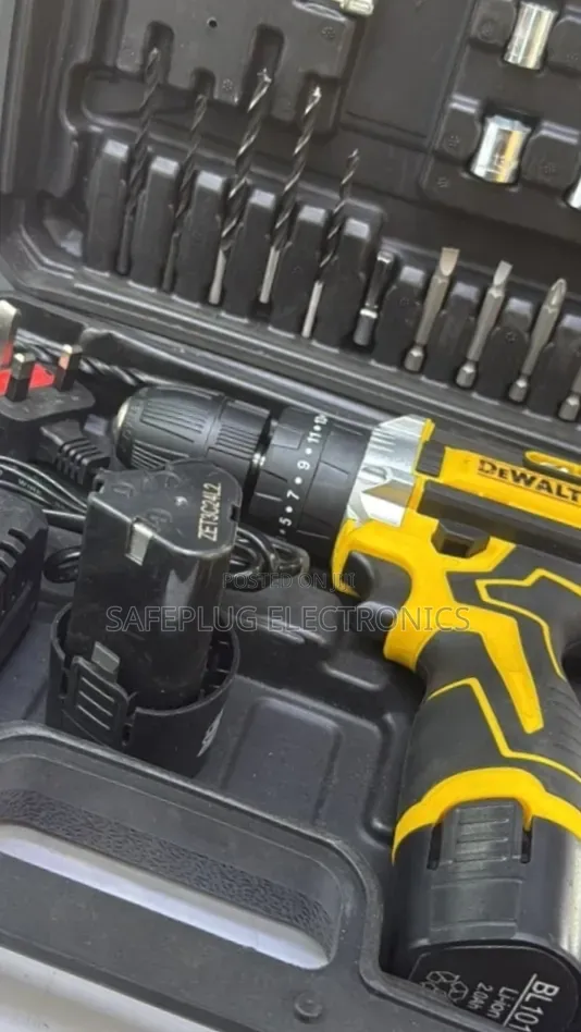 DeWALT 12V Cordless Drill Combo Kit With 2 Batteries Accessories