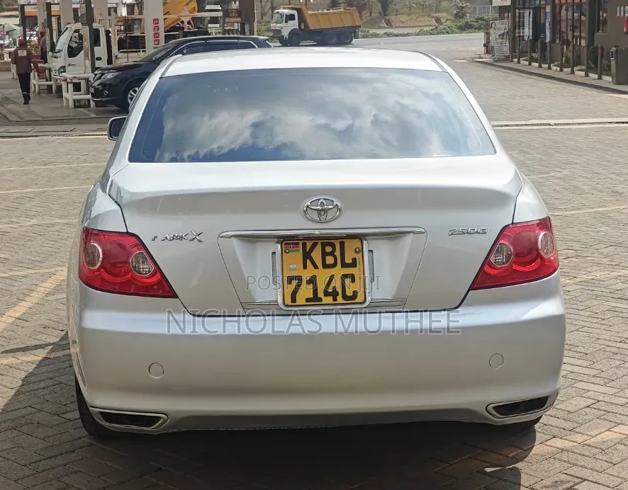 Toyota Mark X 2005 Silver