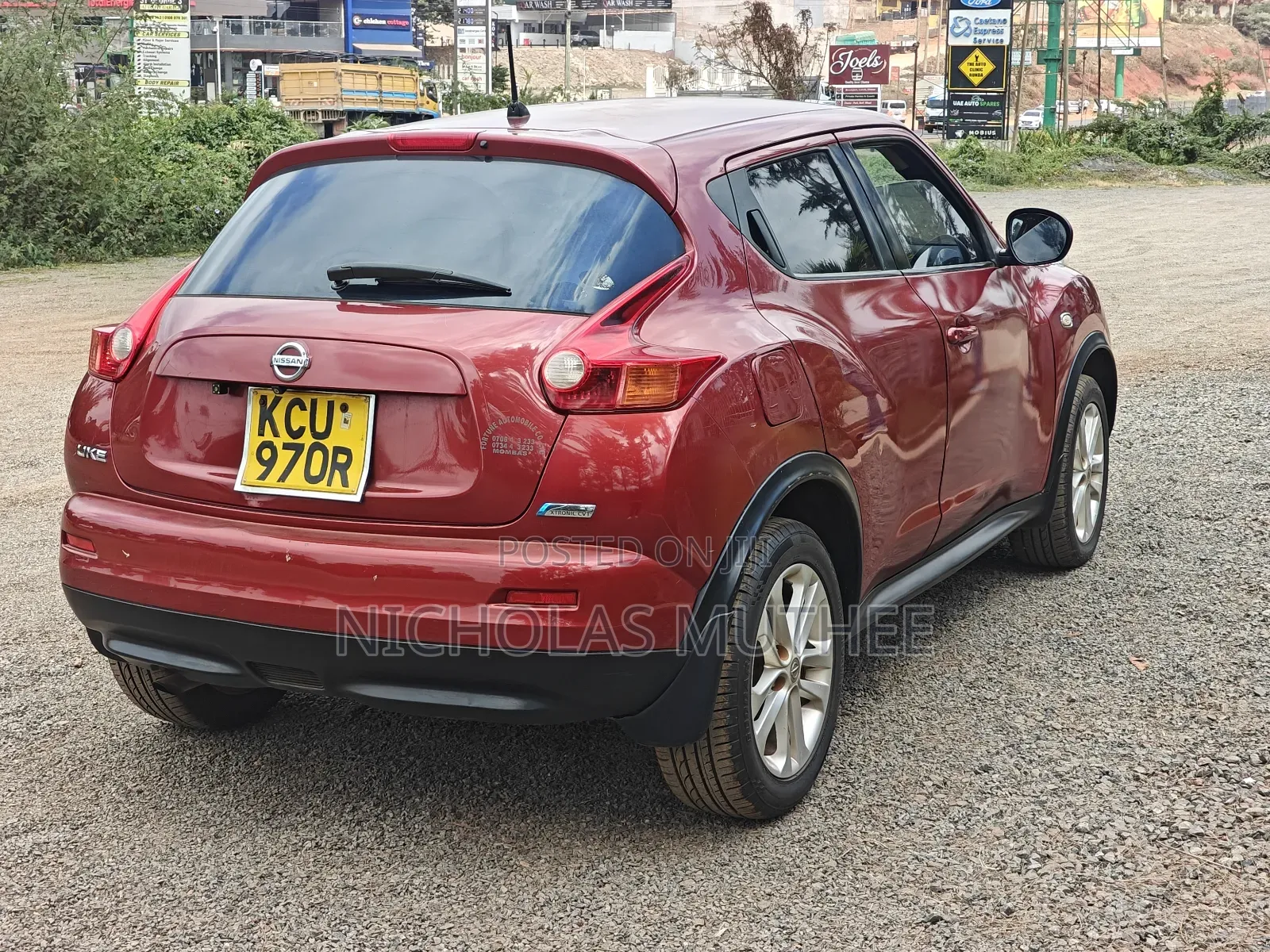 Nissan Juke 2011 Red