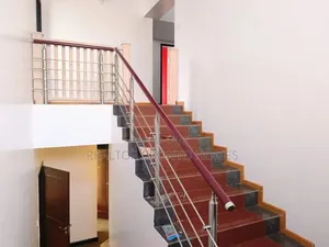 5bdrm Villa in Lavington, Muthangari for rent