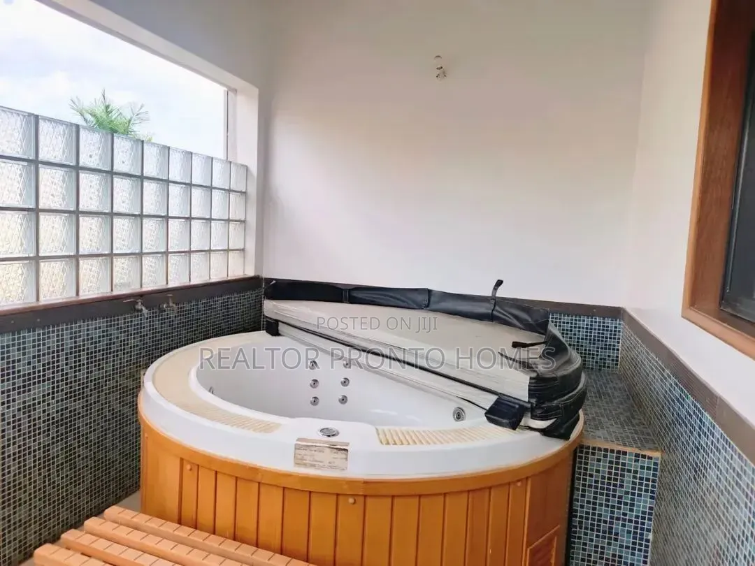 5bdrm Villa in Lavington, Muthangari for rent