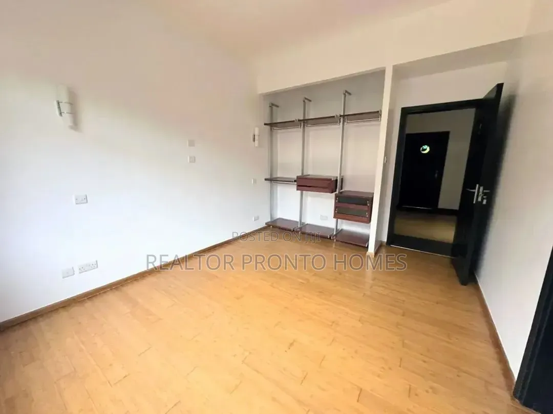 5bdrm Villa in Lavington, Muthangari for rent