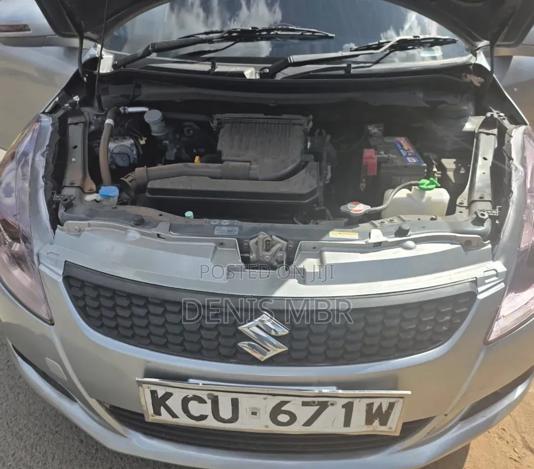 Suzuki Swift 2012 Gray