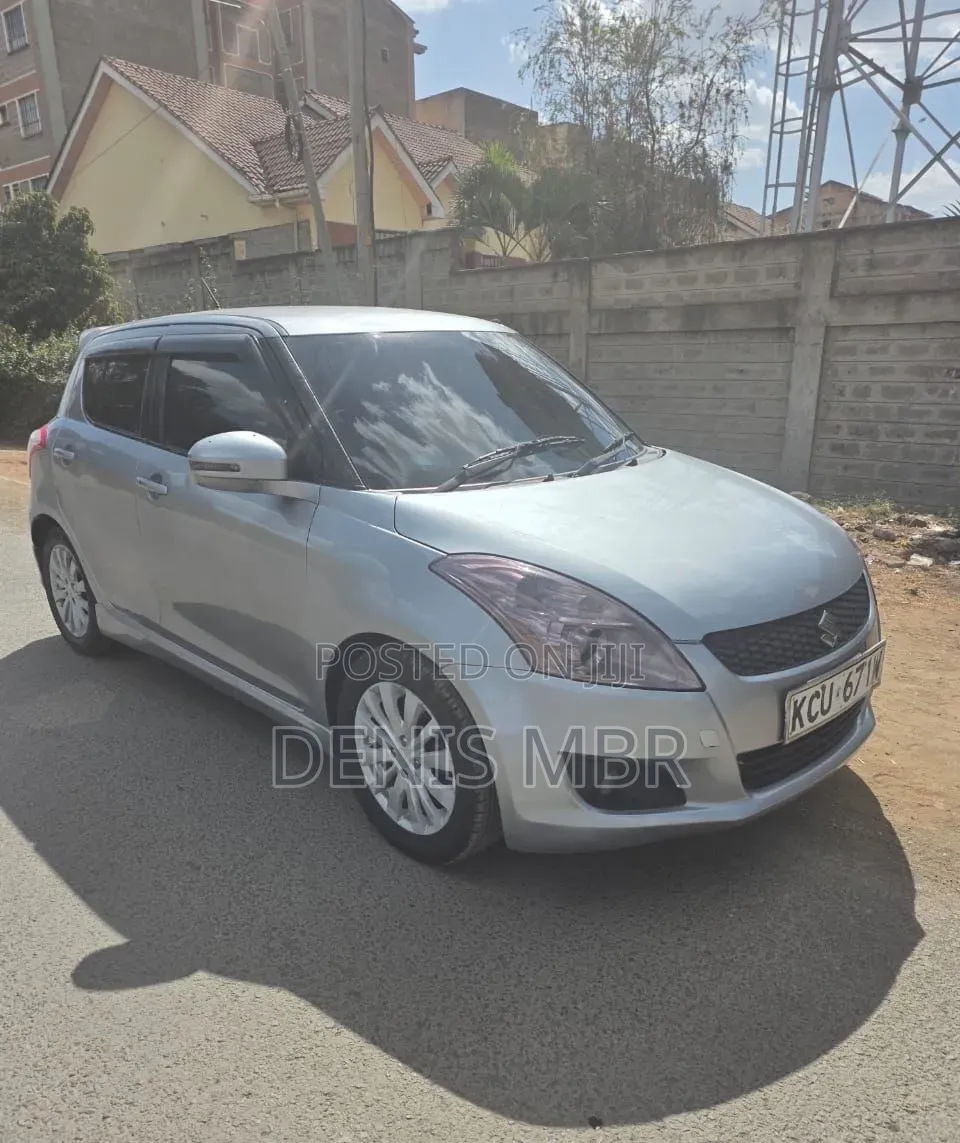 Suzuki Swift 2012 Gray