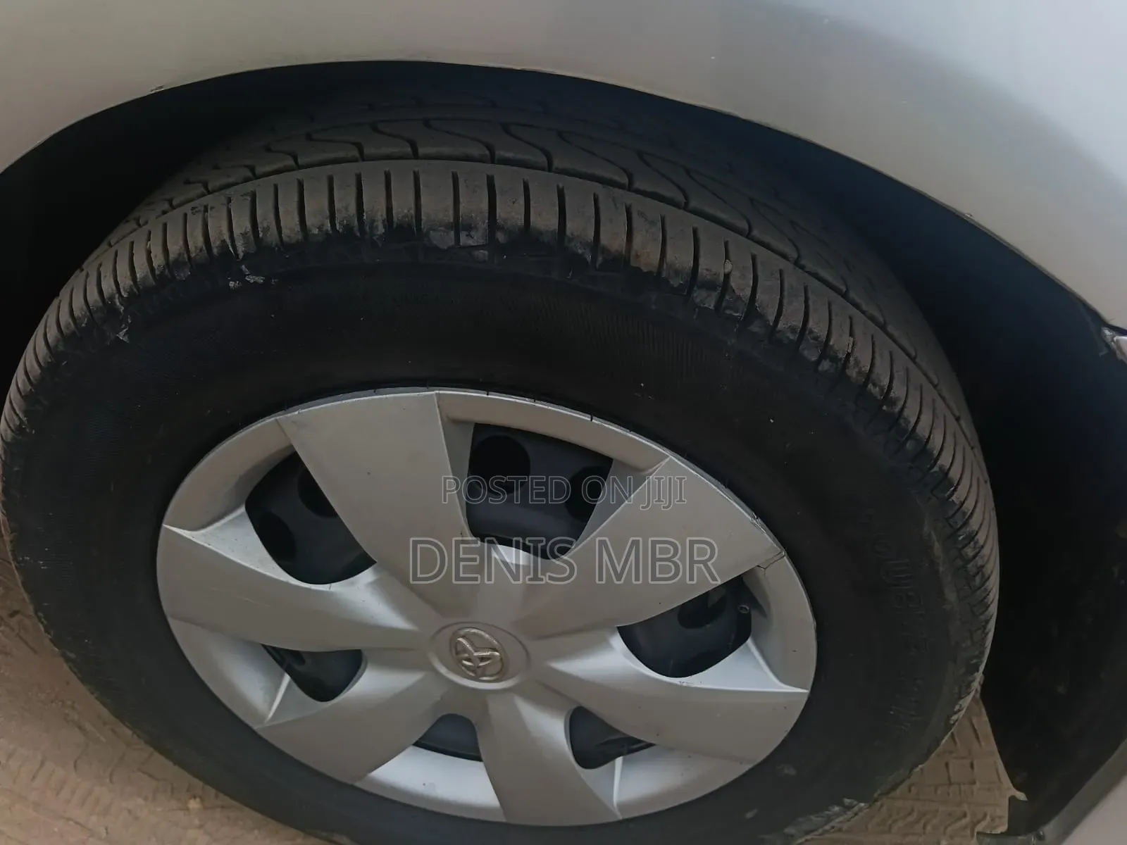 Toyota Axio 2012 Gray