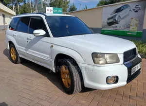 Subaru Forester Automatic 2004 White