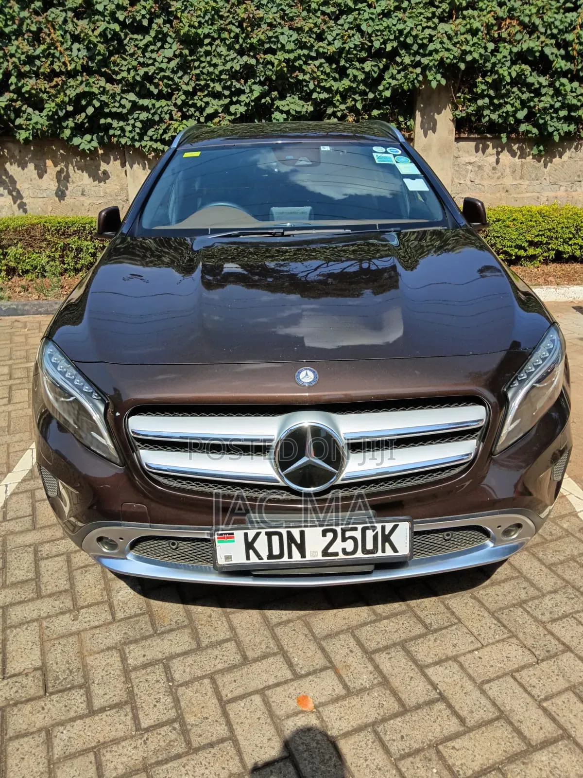 Mercedes-Benz GLA 250 2016 Brown
