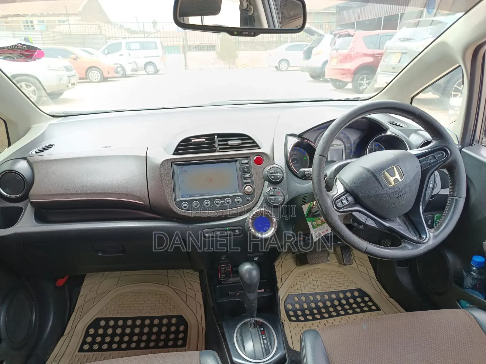 Honda Fit Shuttle 1.3 Hybrid 2WD 2012 Gray