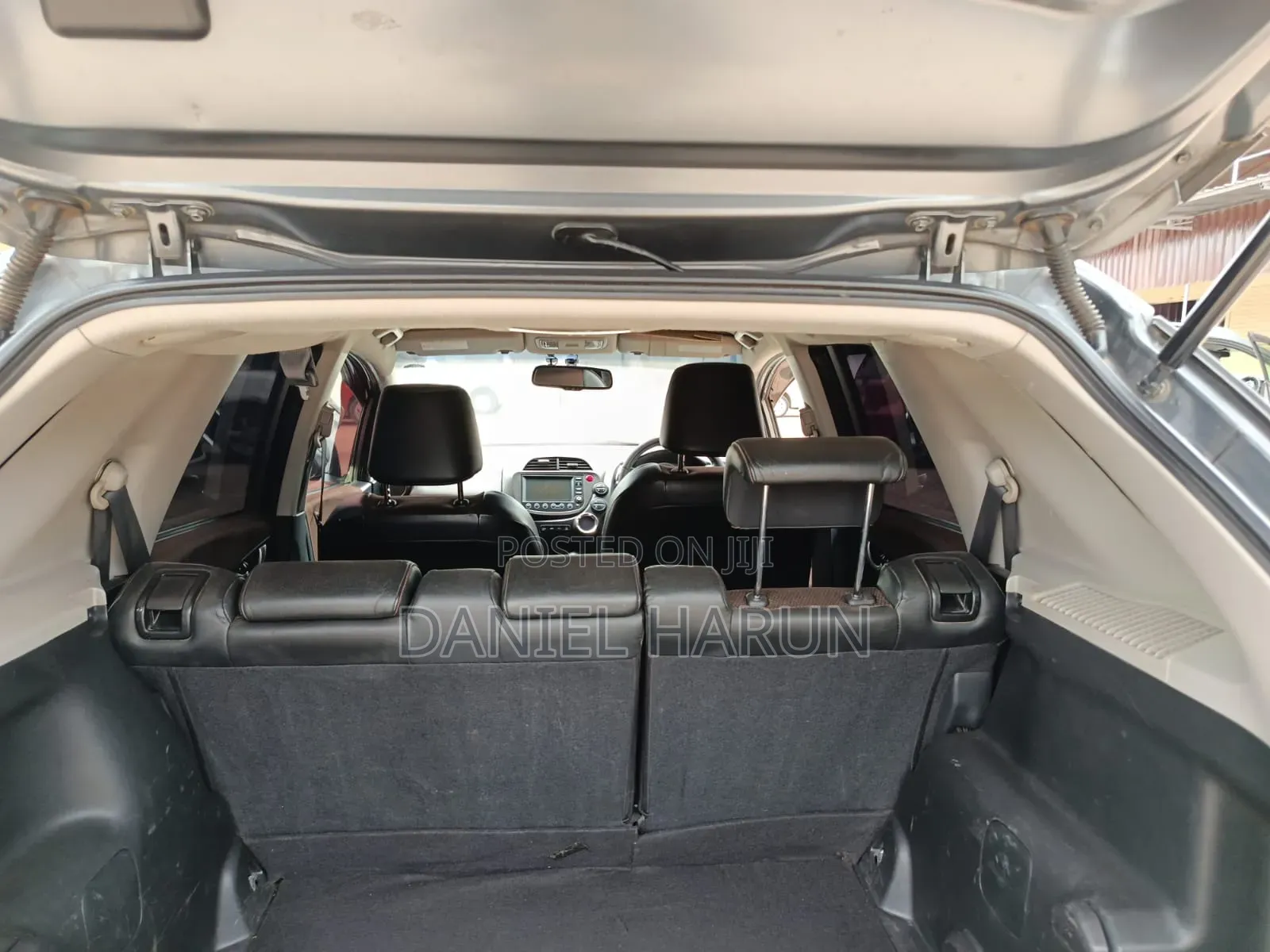 Honda Fit Shuttle 1.3 Hybrid 2WD 2012 Gray