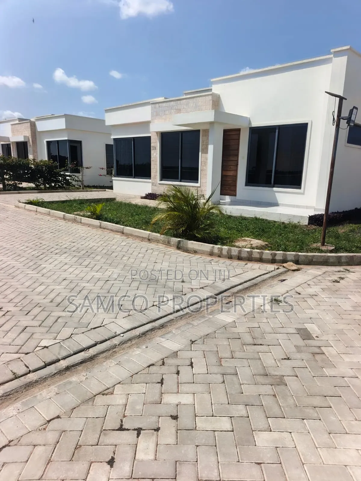 3bdrm Bungalow in Mariakani, Mazeras for sale