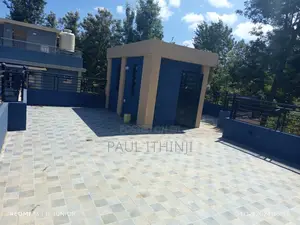 4bdrm Mansion in Runogone, Meru Town for sale