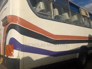 Mitsubishi Fuso Aero Bus 2011 White